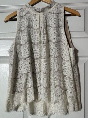 love, Fire Ivory Lace High-Neck Sleeveless Camisole